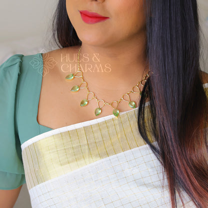 LIGHT GREEN GLOSSY DROP NECKLACE SET