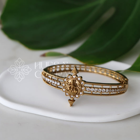 ANTIQUE LAKSHMI AD OPENABLE BANGLE