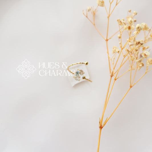 GOLDEN SINGLE STONE ADJUSTABLE RING