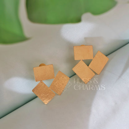 GOLDEN STACKED RECTANGLE STUD EARRINGS