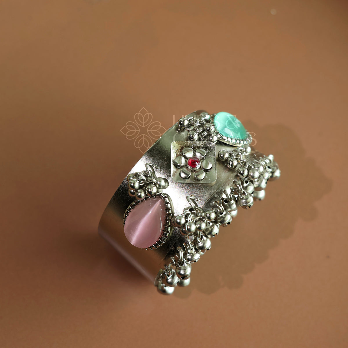 GULBAHAR GHUNGROO CUFF BANGLE