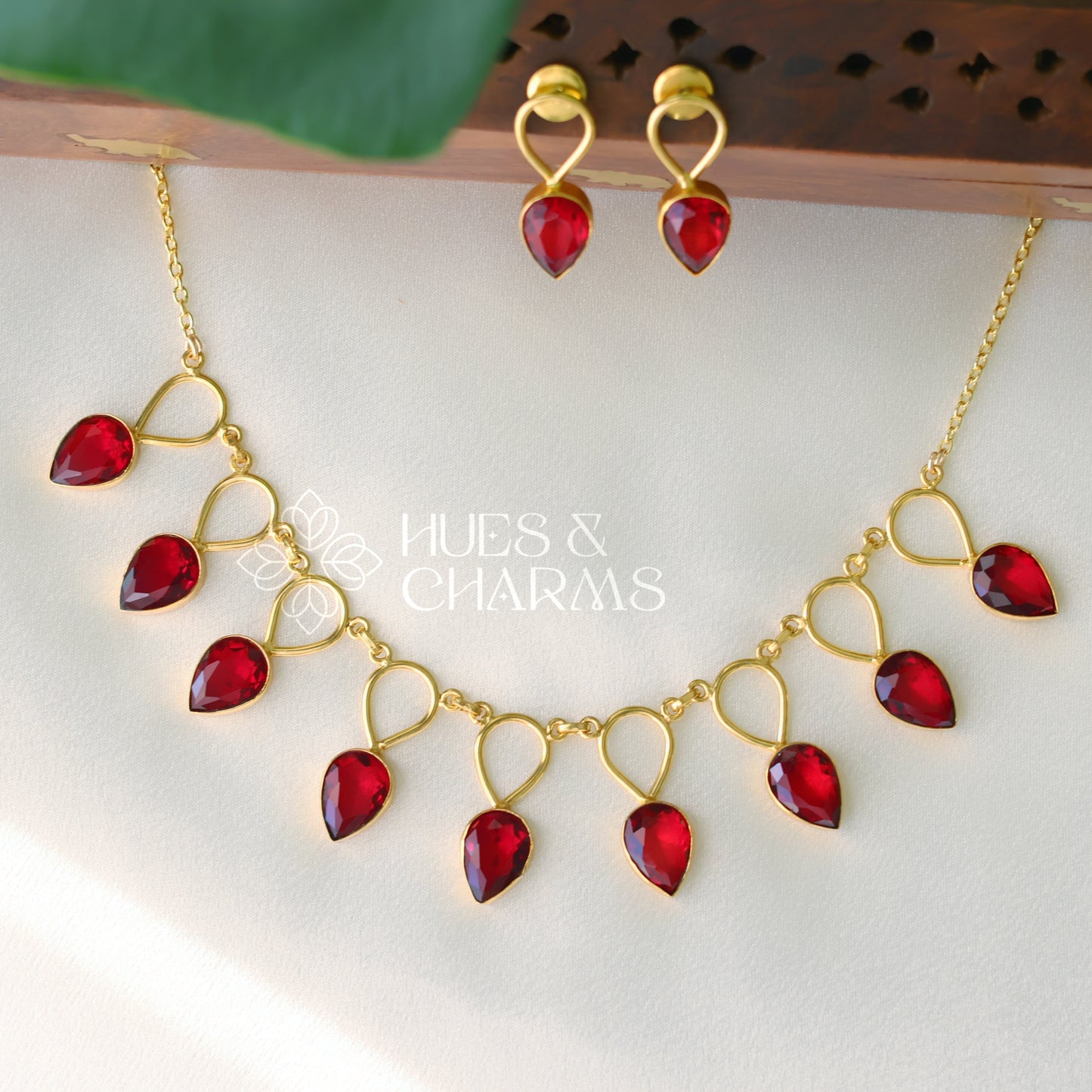 RED GLOSSY DROP NECKLACE SET