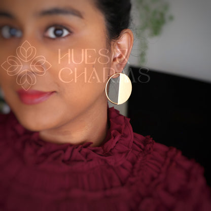 GOLDEN ECLIPSE STUD EARRINGS