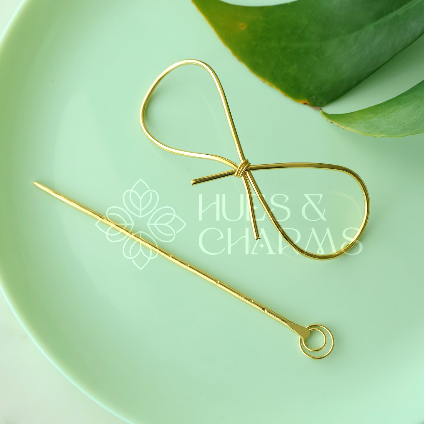 GOLDEN BOW HAIR BUN CAGE
