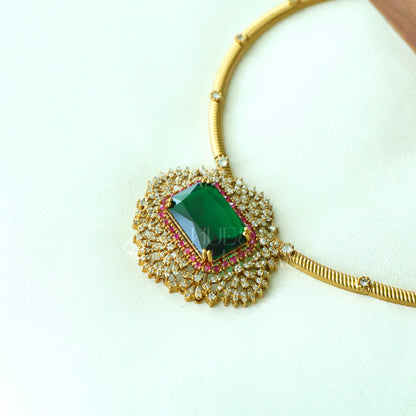 STATEMENT EMERALD HASLI NECKLACE SET