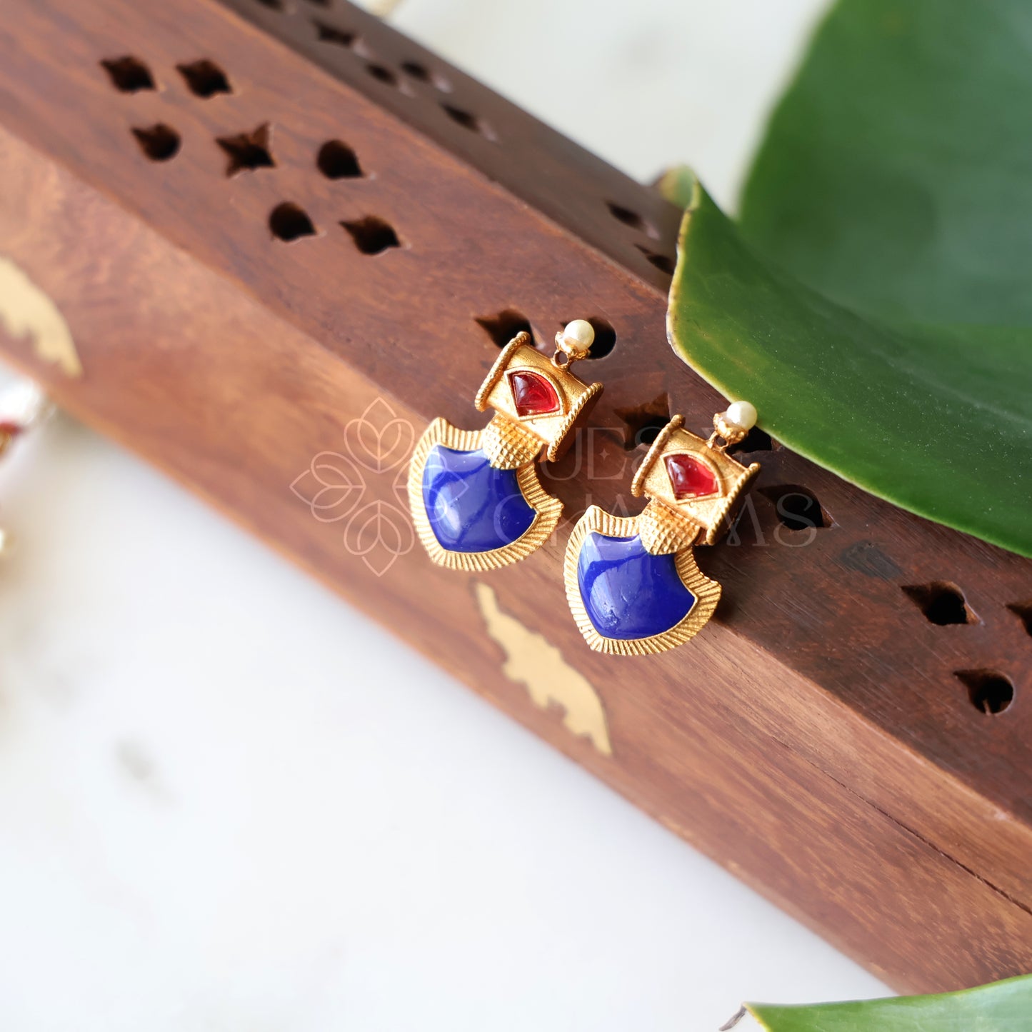 GOLDEN VAIBHAVA PALAKKA NECKLACE SET (Colours available)