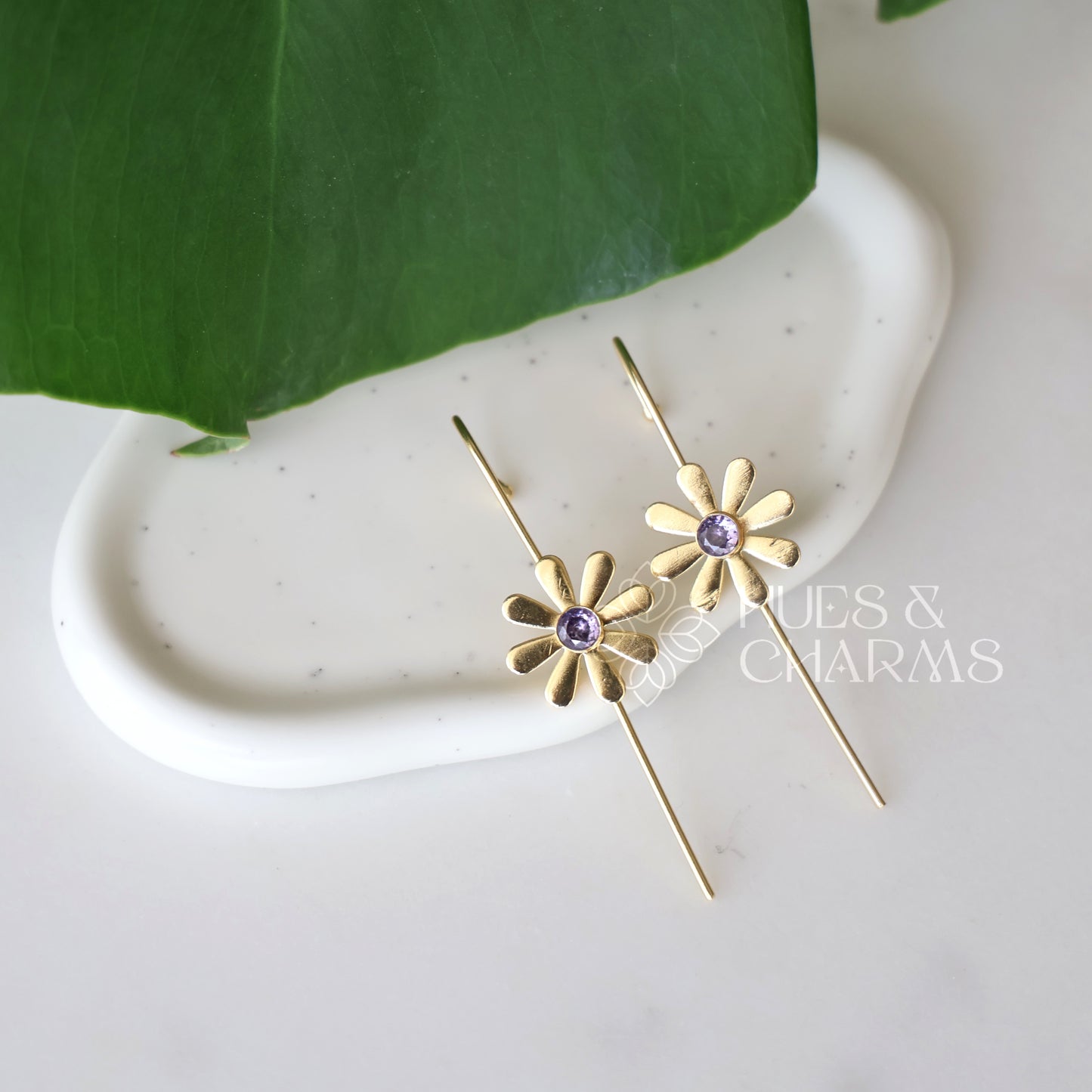 GOLDEN DAISY FLOWER AD EAR CUFF (COLOURS AVAILABLE )