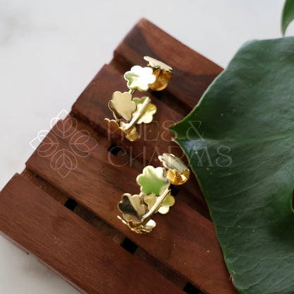 GOLDEN FIORA HOOP EARRINGS