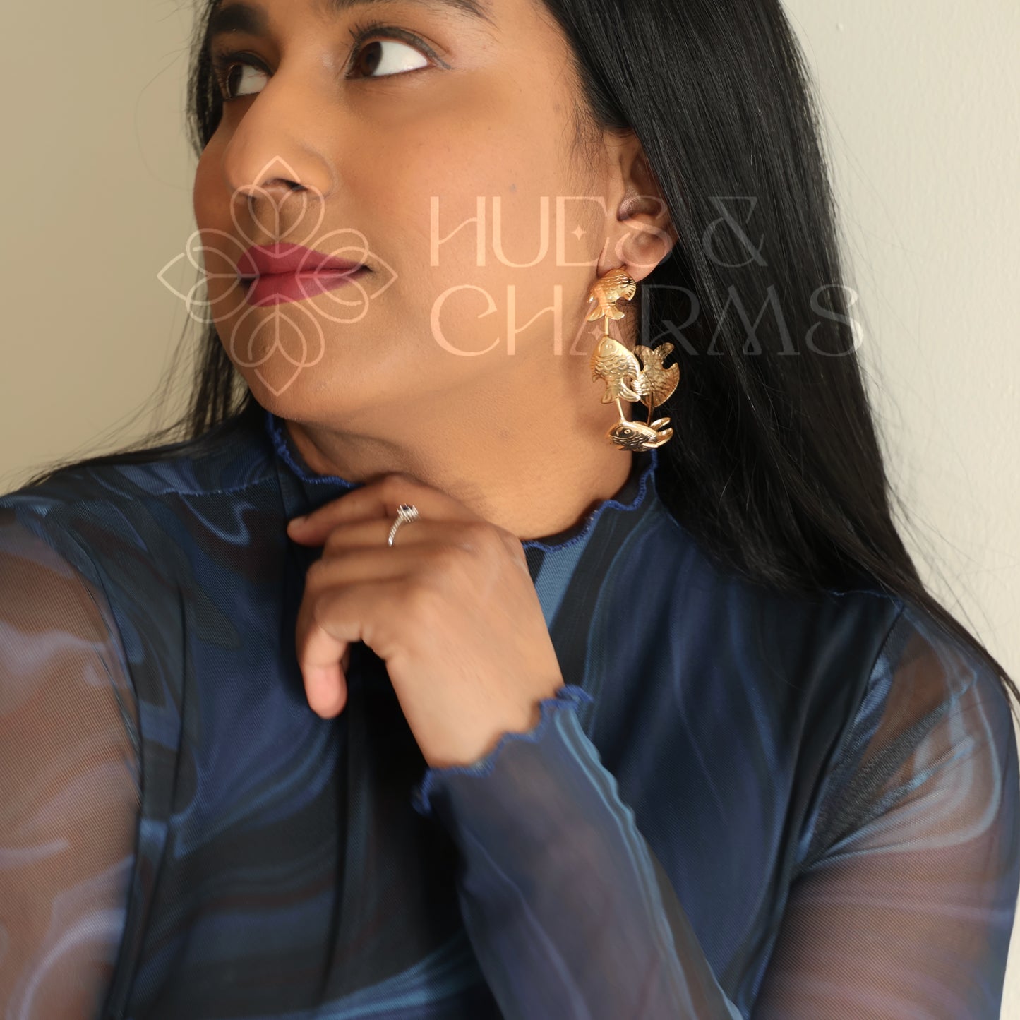 GOLDEN STATEMENT PISCES CHARM HOOP EARRINGS