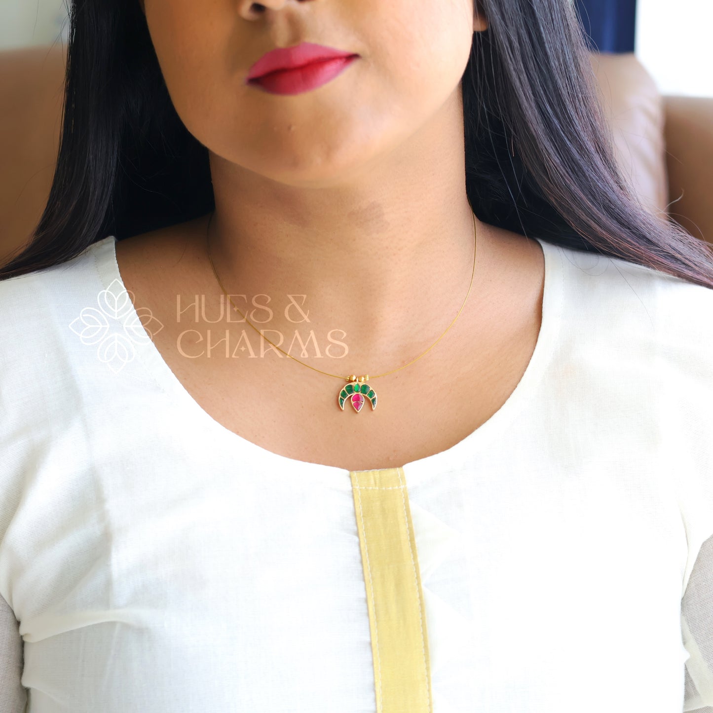 DIYA FLOATING NECKPIECE