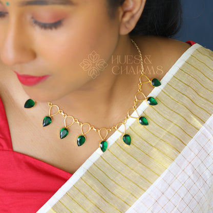 GREEN GLOSSY DROP NECKLACE SET