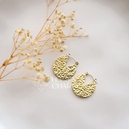 GOLDEN TEXTURED CIRCLE HOOPS