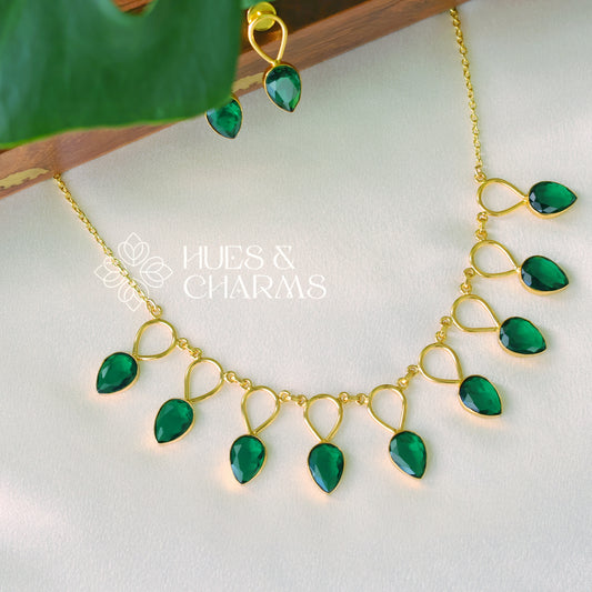 GREEN GLOSSY DROP NECKLACE SET