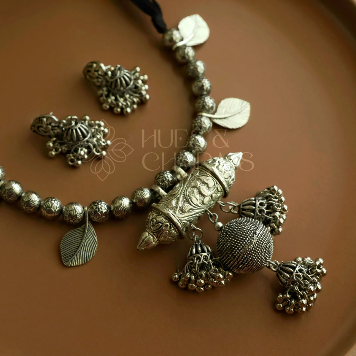 PARNIKA OXIDISED NECKLACE SET