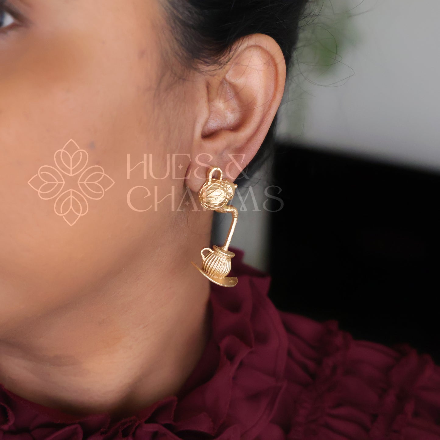 GOLDEN VINTAGE TEAPOT DROP EARRINGS