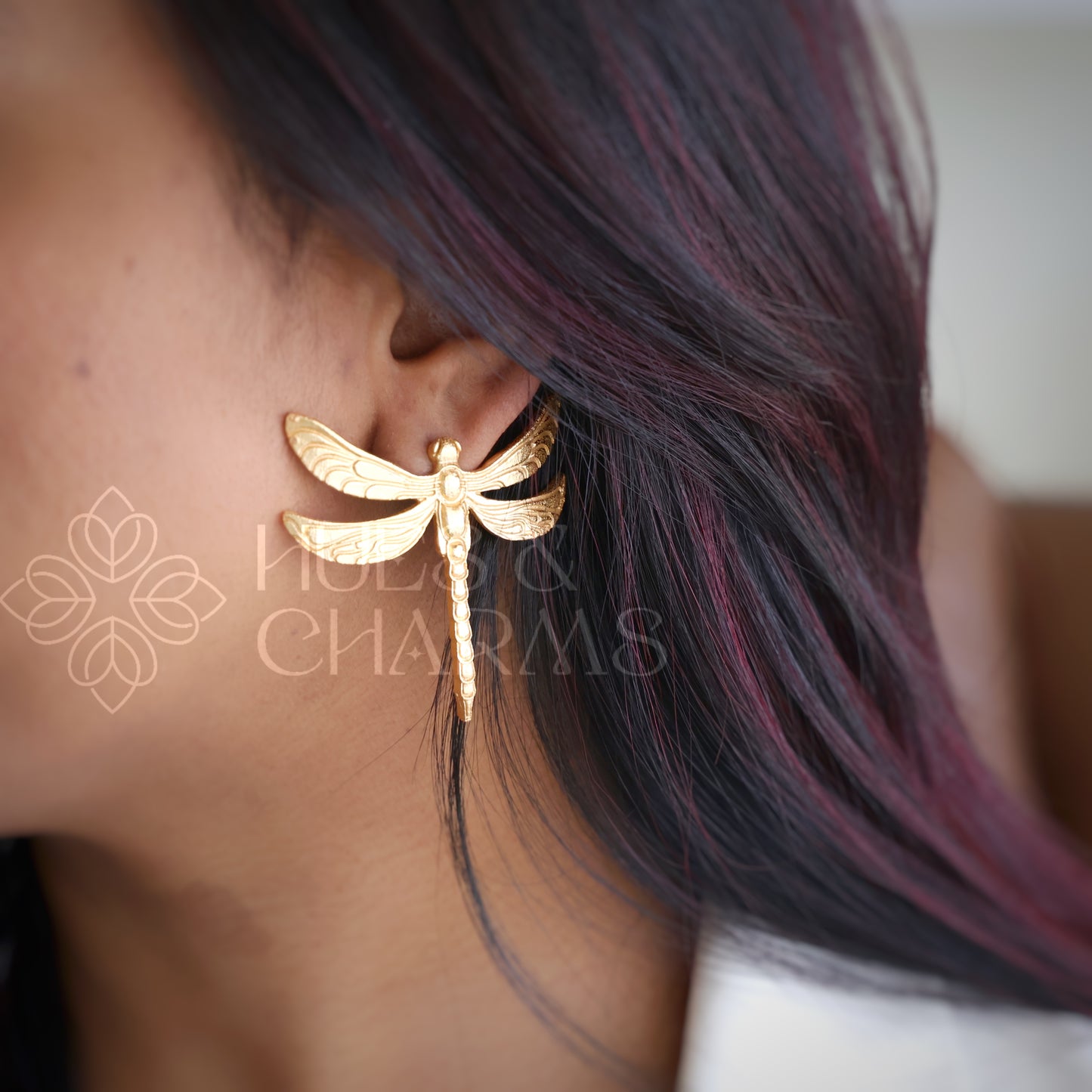 GOLDEN STATEMENT DRAGONFLY EARRINGS