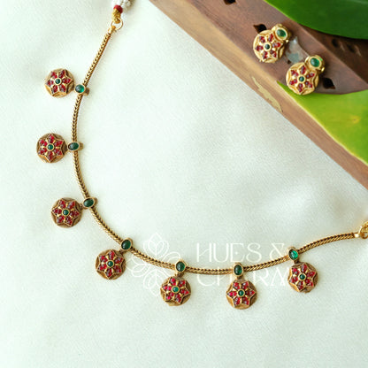 GOLDEN KAMALINI NECKLACE SET