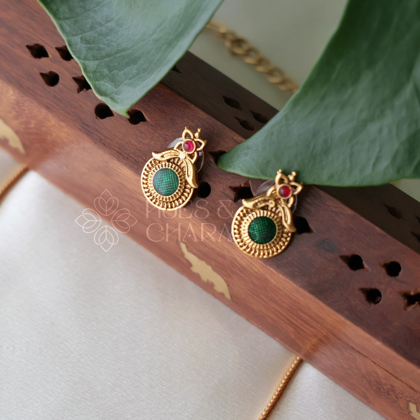 GOLDEN LAKSHMI COIN PENDANT NECKLACE SET