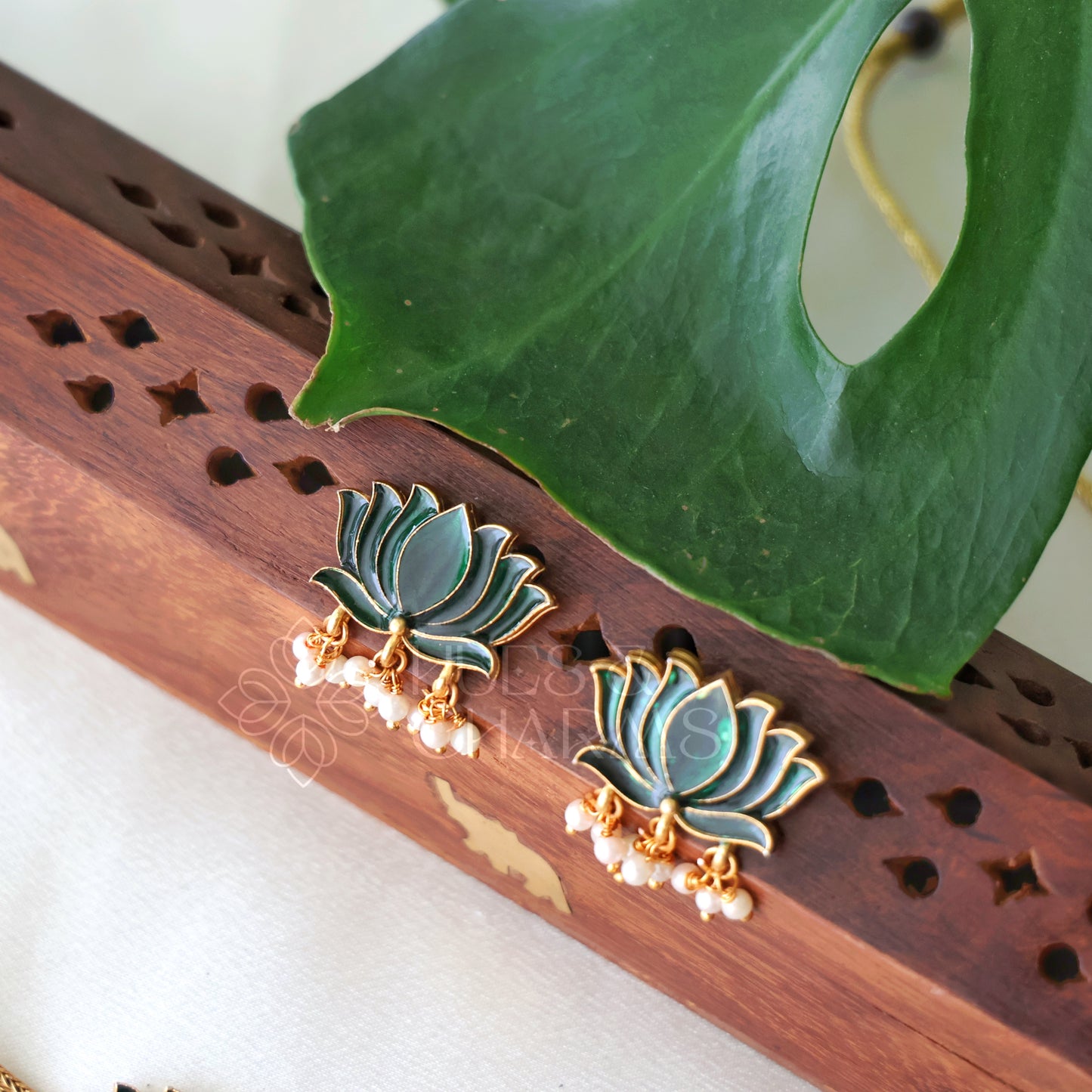 LOTUS ENAMEL GUTTAPUSALU CHOKER SET (Colours available)