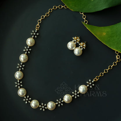 GOLDEN LUMINA AD PEARL NECKLACE SET (Premium Jewellery)