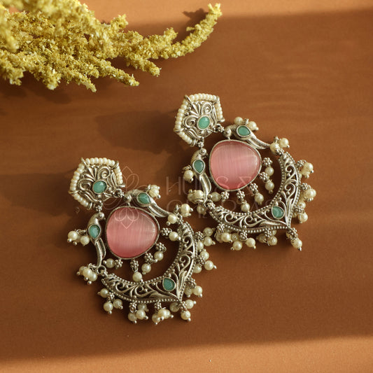 OXIDIZED PALLAVI EARRINGS WITH PEARL