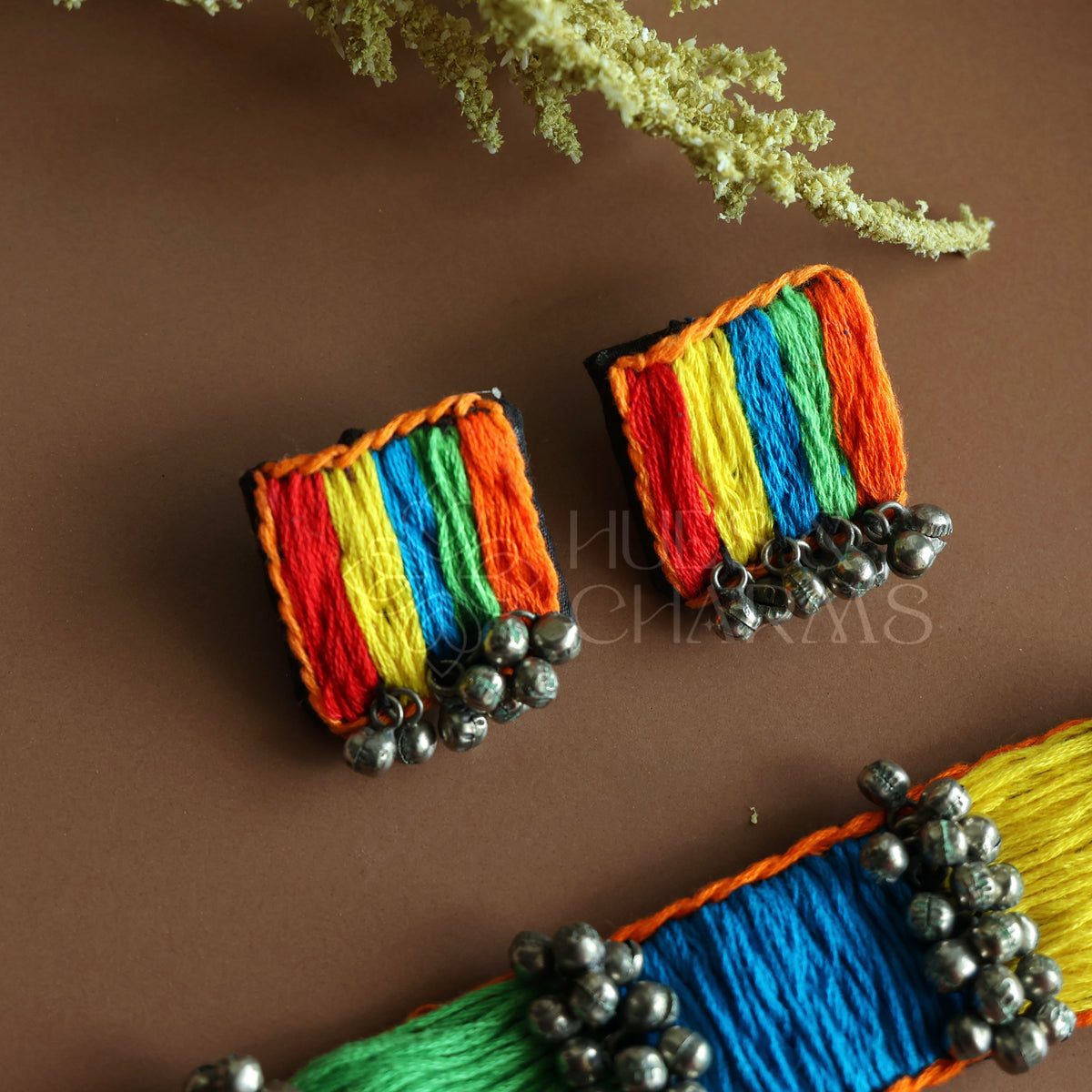 MULTICOLOURED FABRIC BOHO CHOKER SET WITH GHUNGAROO