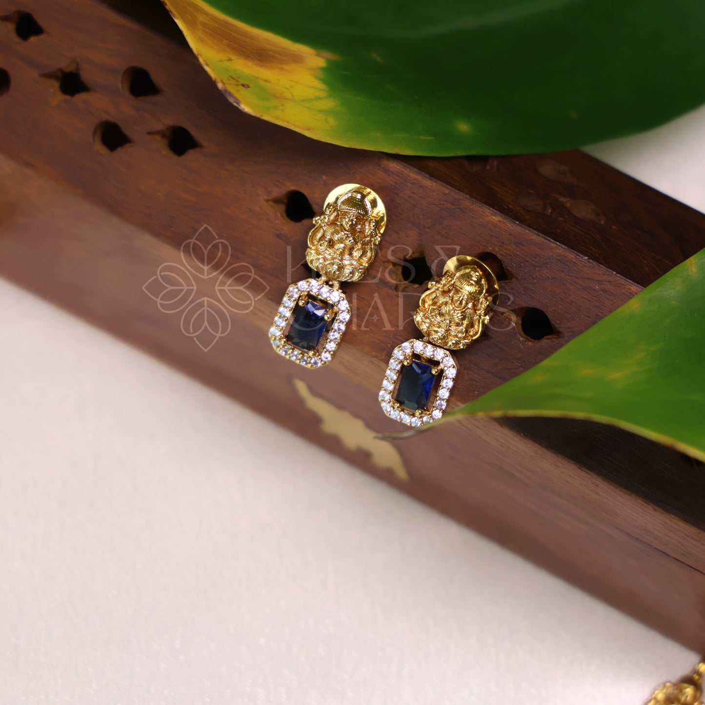 GOLDEN NAVARATNA LAKSHMI AD NECKLACE SET (Colours available)