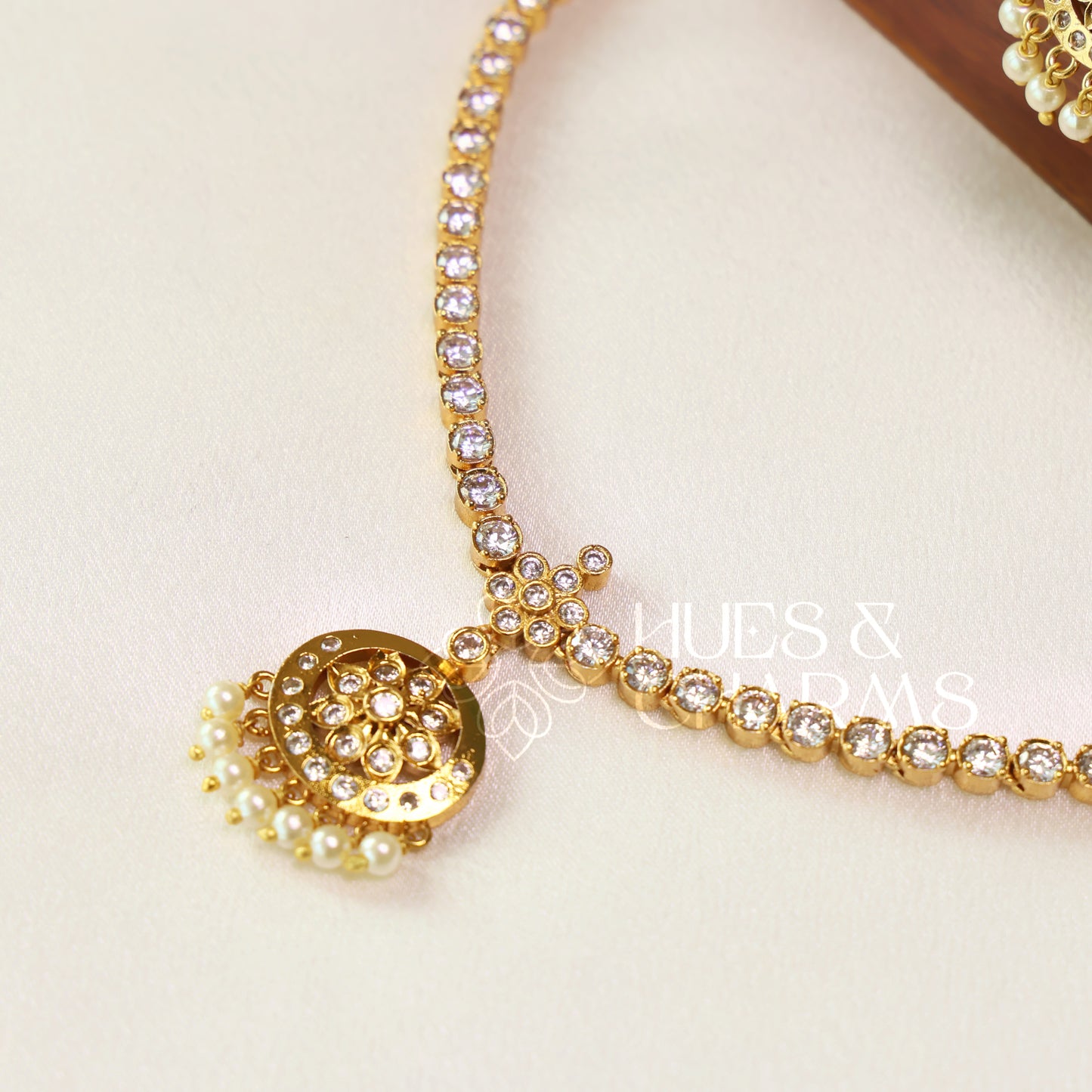 GOLDEN ATTIGAI SET