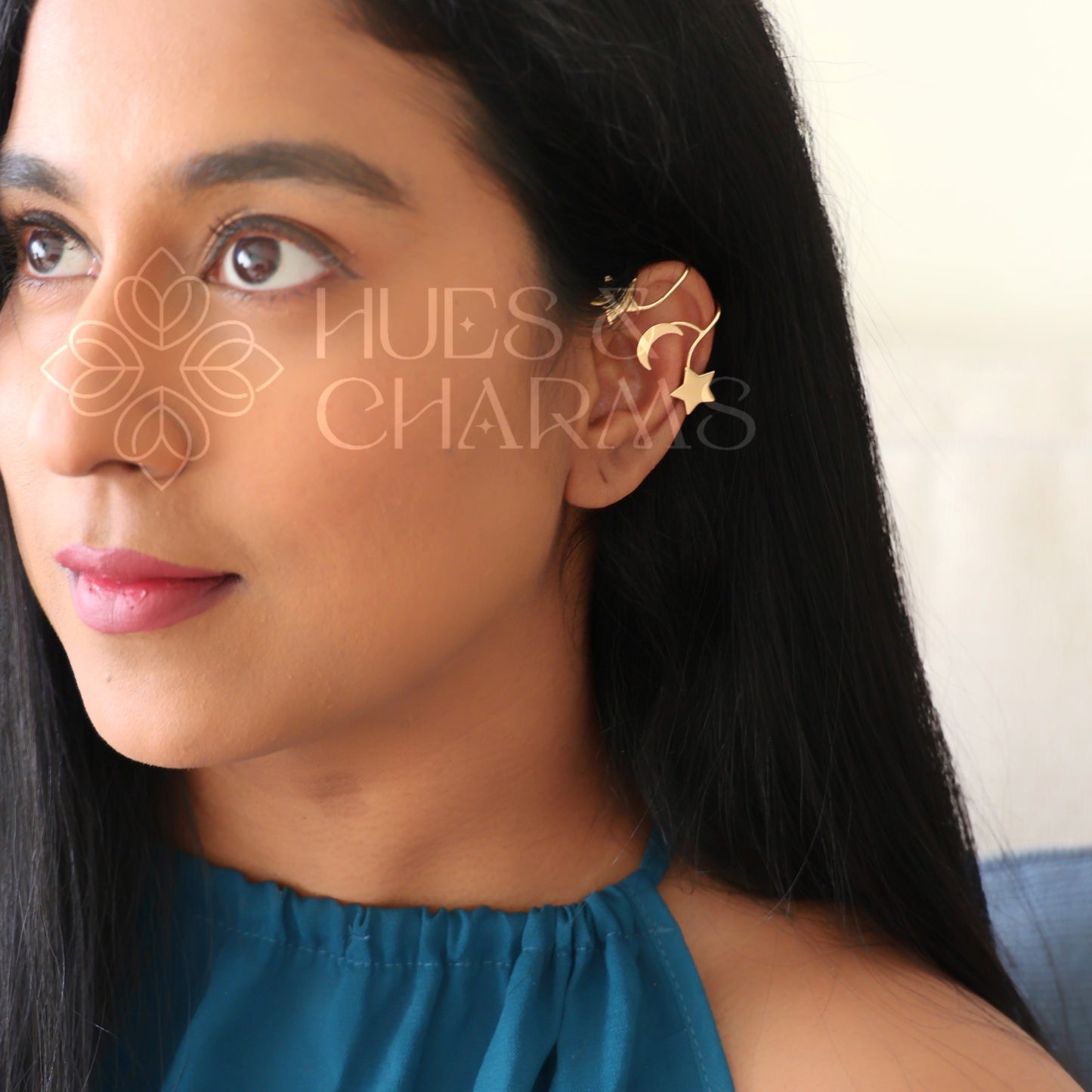 GOLDEN MIDNIGHT EAR CUFF