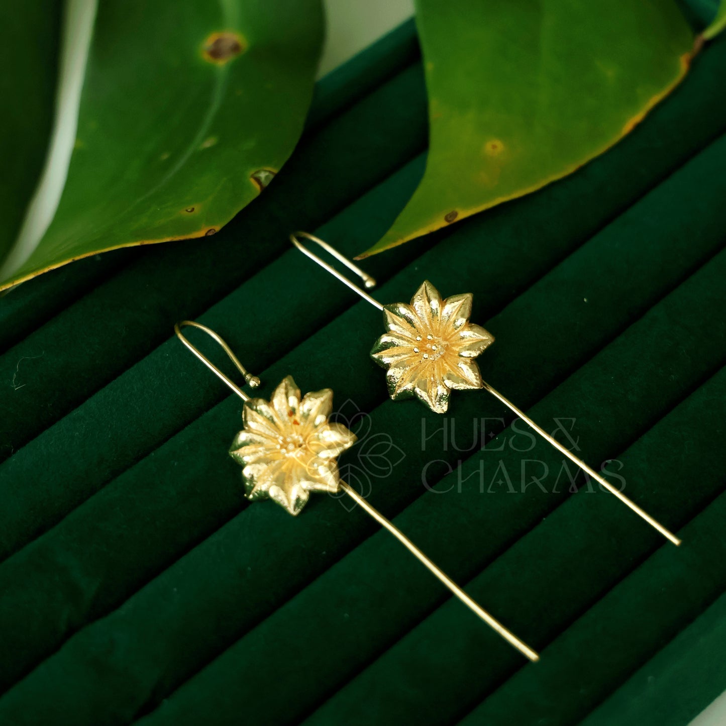 GOLDEN DAHLIA FLOREA EAR CUFF