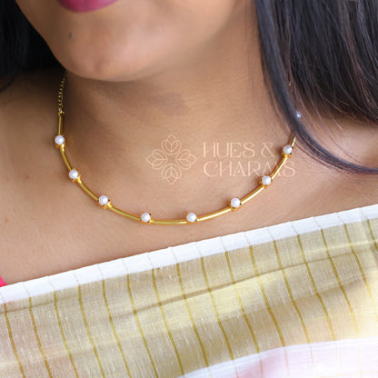 GOLDEN PEARL NECKPIECE