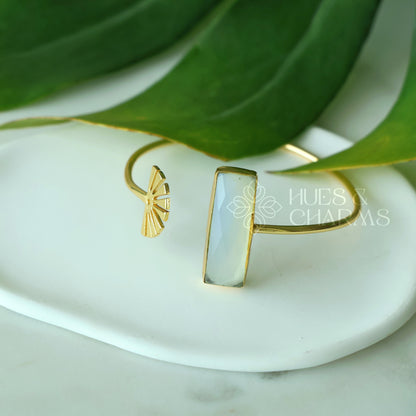 GOLDEN ASTERA ADJUSTABLE BANGLE(COLOURS AVAILABLE)