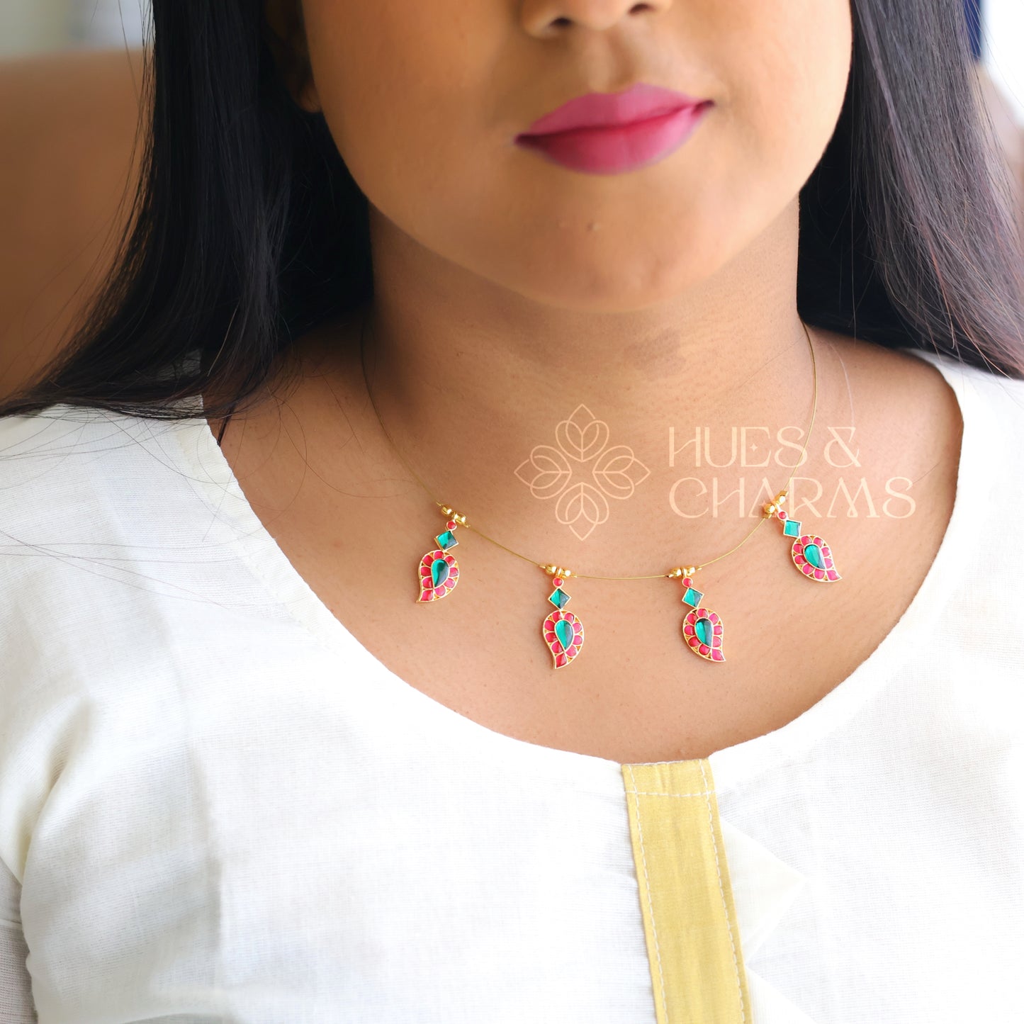 MANGO CHARMS FLOATING NECKPIECE - PINK & GREEN