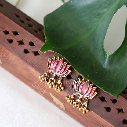 GOLDEN LOTUS BLOOM NECKLACE SET WITH GHUNGROO (COLOURS AVAILABLE)