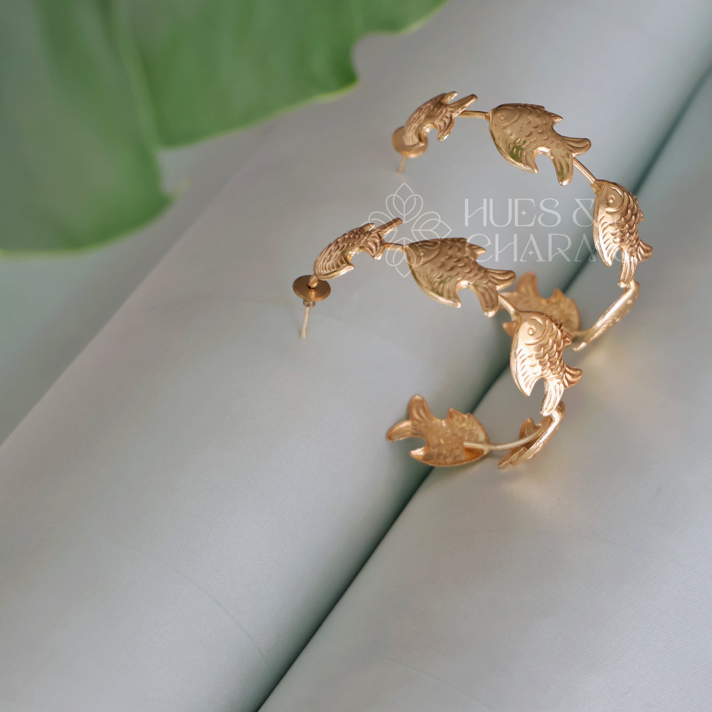 GOLDEN STATEMENT PISCES CHARM HOOP EARRINGS