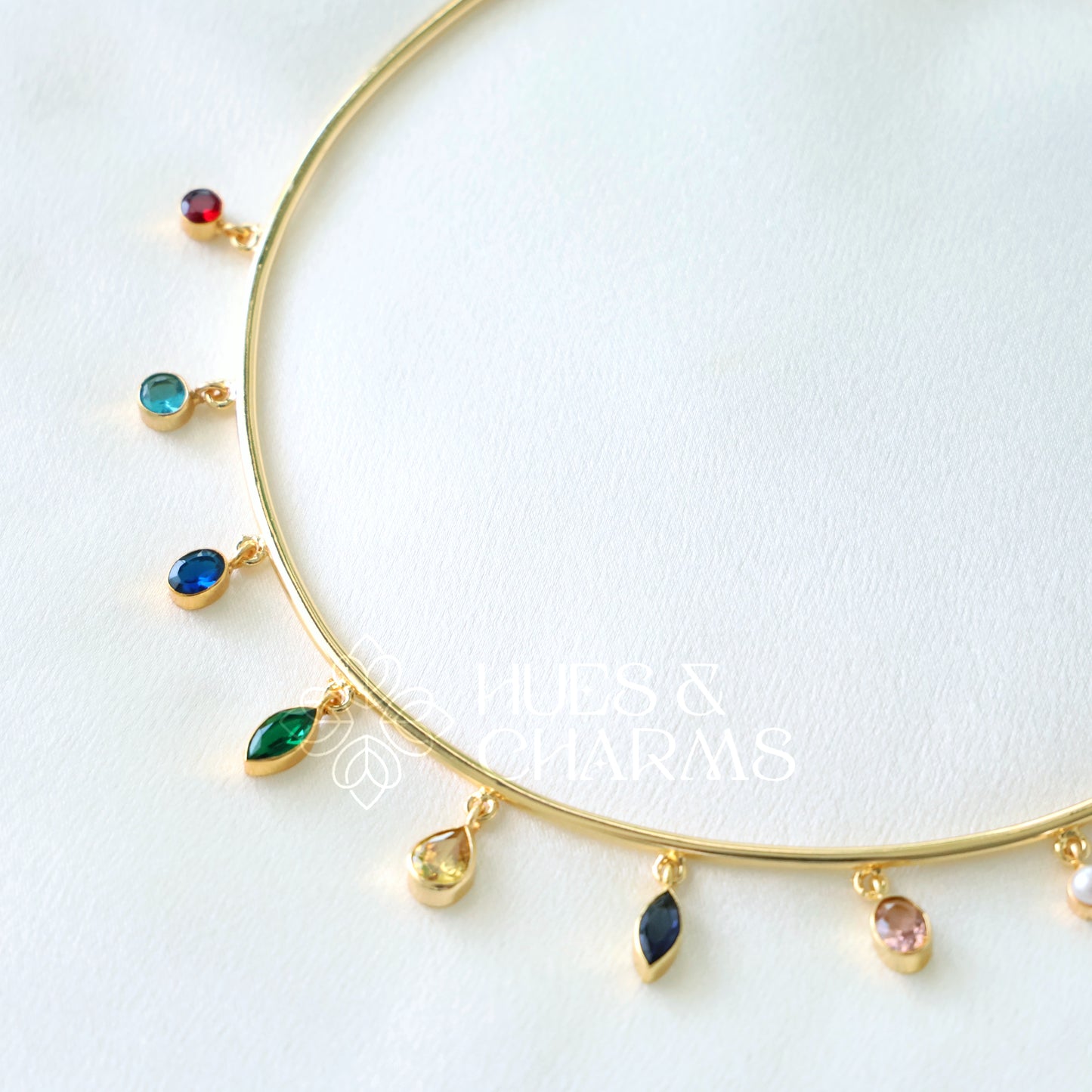 GLOSSY DROP MULTISHAPE NECK CUFF (COLOURS AVAILABLE)