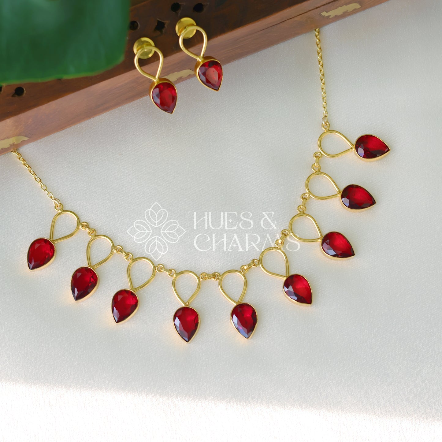 RED GLOSSY DROP NECKLACE SET