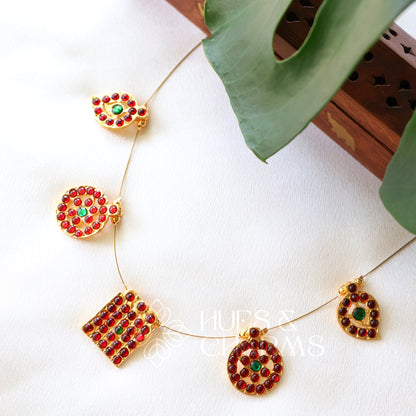 TRADITIONAL 5 PENDANT FLOATING NECKPIECE