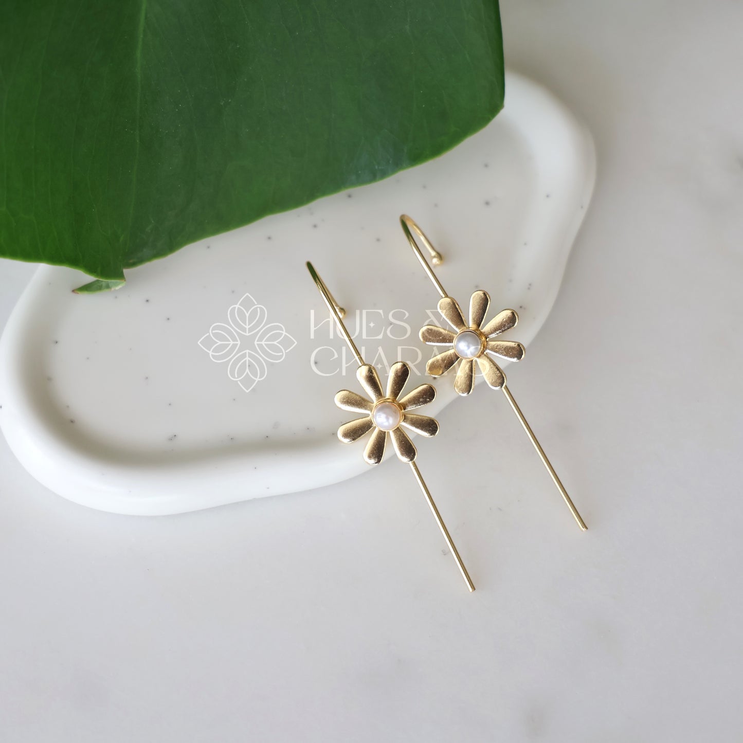 GOLDEN DAISY FLOWER AD EAR CUFF (COLOURS AVAILABLE )