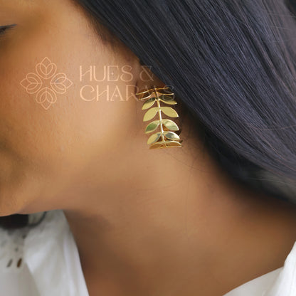 STATEMENT LEAF HOOP EARRINGS