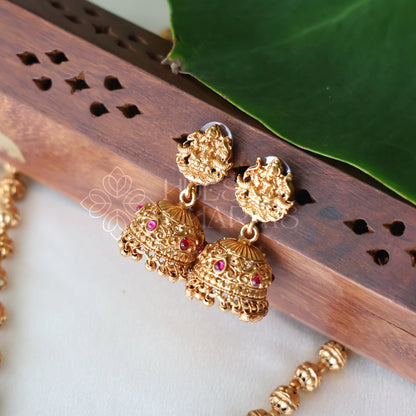 GOLDEN MAHALAKSHMI MANDIRA HAARAM SET