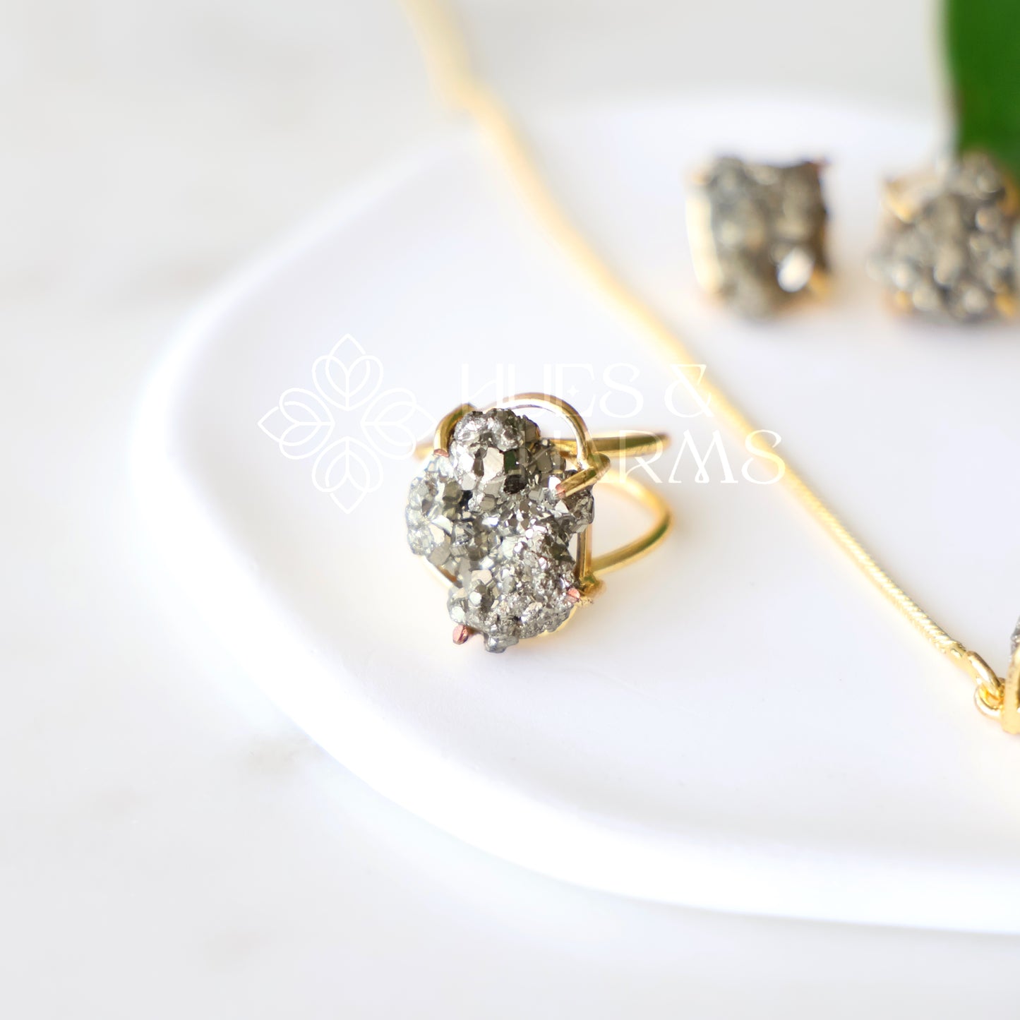GOLDEN RAW PYRITE LUXE SET