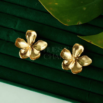 GOLDEN ELARA GILDED PETAL EARRINGS