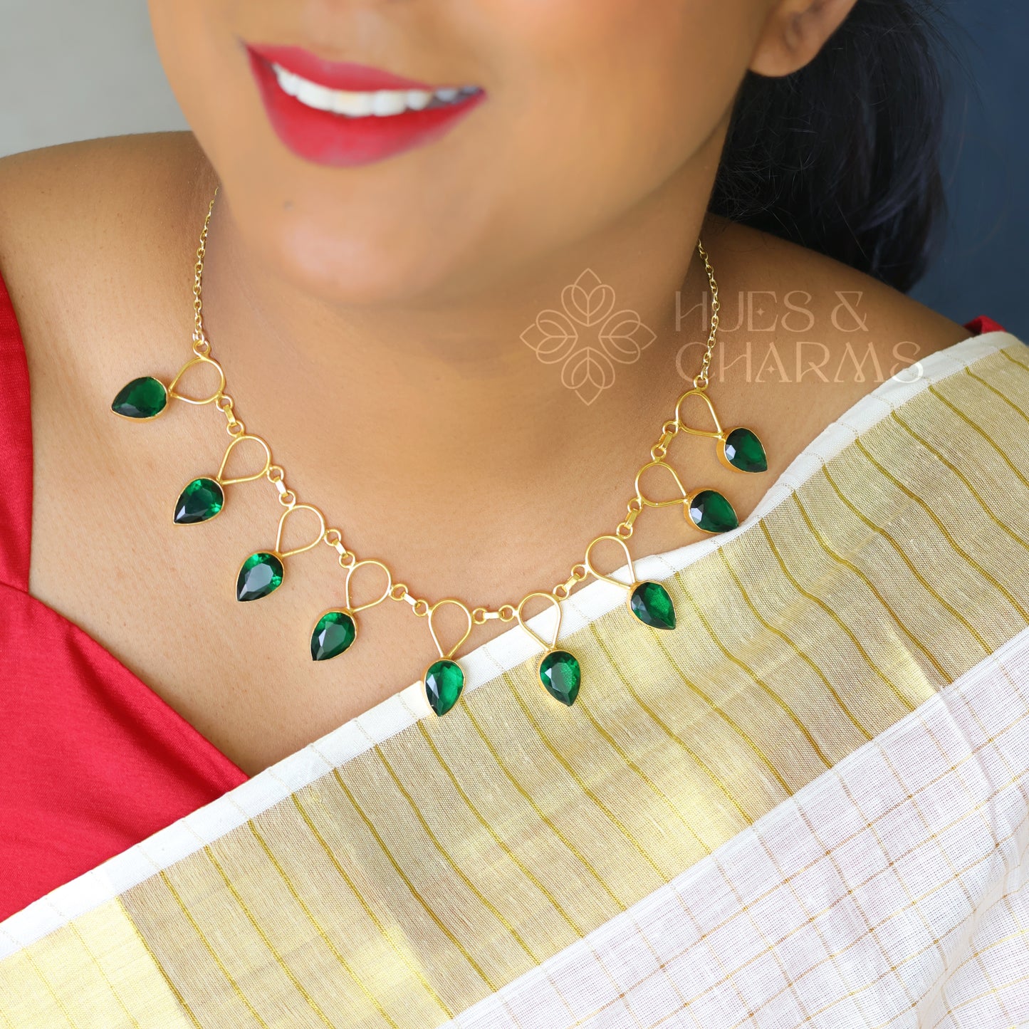 GREEN GLOSSY DROP NECKLACE SET