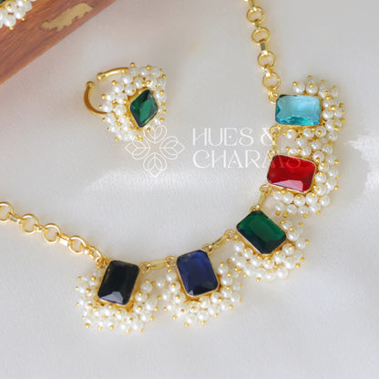 GLOSSY SQUARE DROP NECKLACE SET WITH PEARLS - MULTICOLOUR