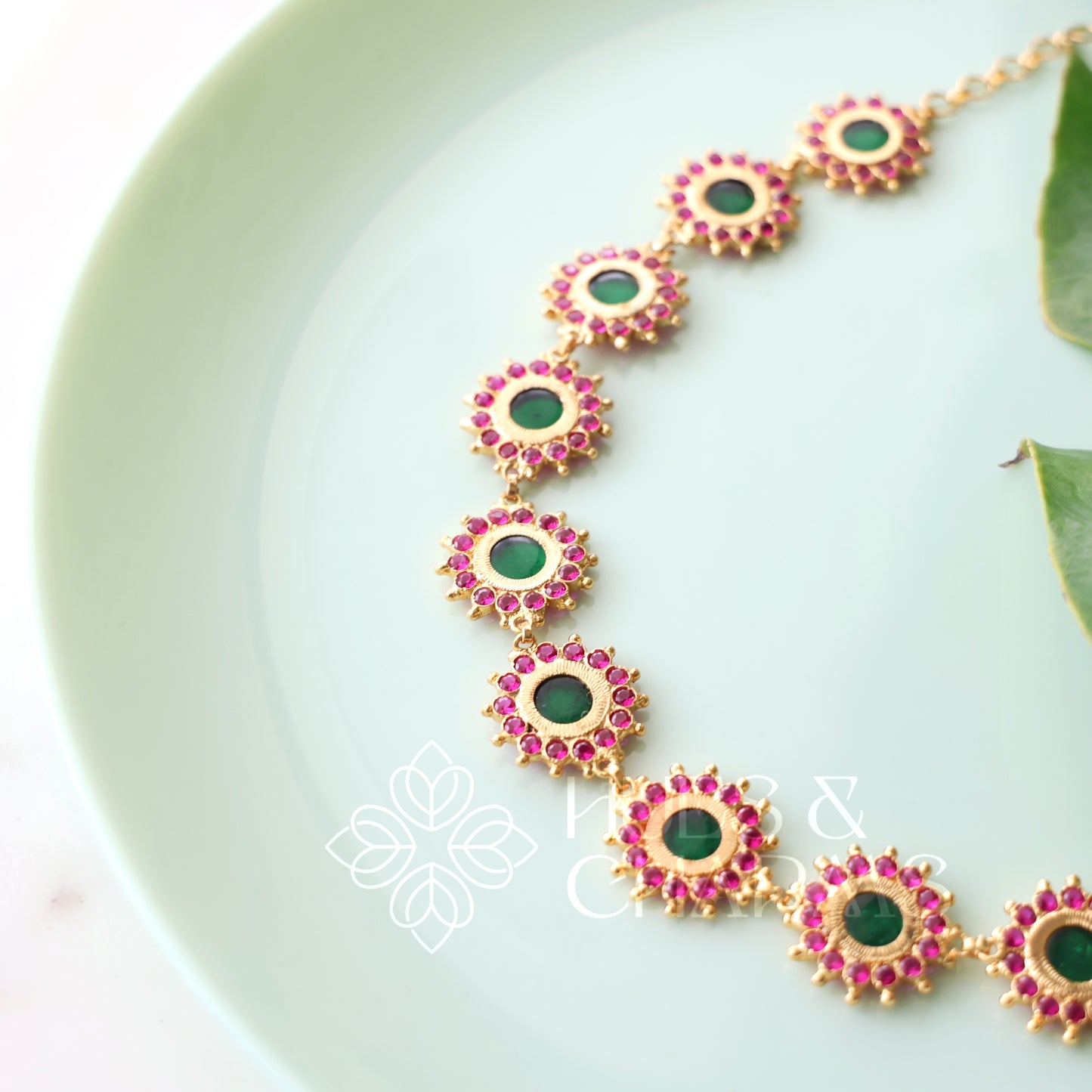 TRADITIONAL VYRA CHOKER SET |GOLD PLATED