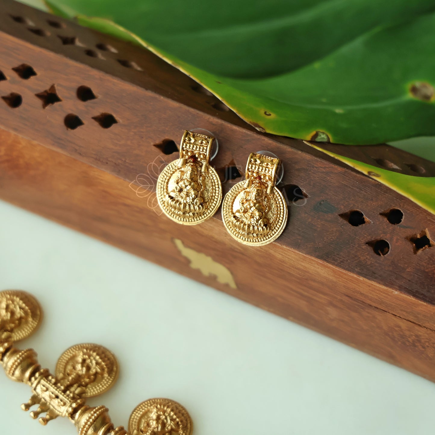 GOLDEN LAKSHMI VAIBHAVAM HARAM HAARAM SET (Colours available)