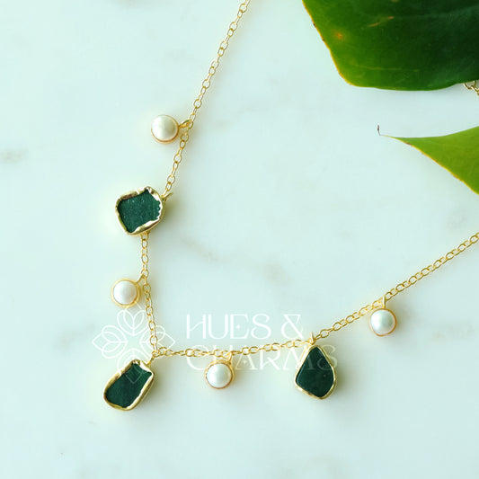 RAW STONE WITH PEARL DROPS NECKPIECE- GREEN AVENTURINE