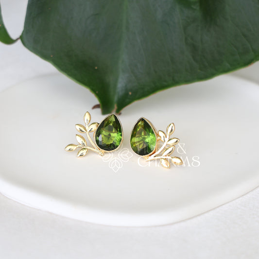 GOLDEN GLOSSY FLORA STUDS