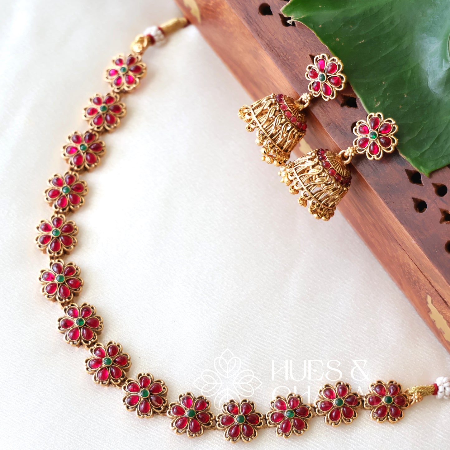 TRADITIONAL PUSHPA NECKLACE SET
